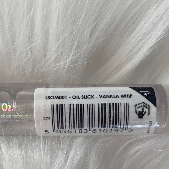 New Lottie London vanilla whip lip oil - Picture 4 of 9